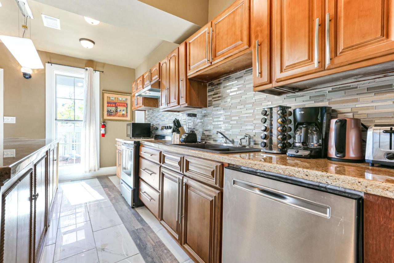 Stunning 4br Near French Quarter * New Orleans