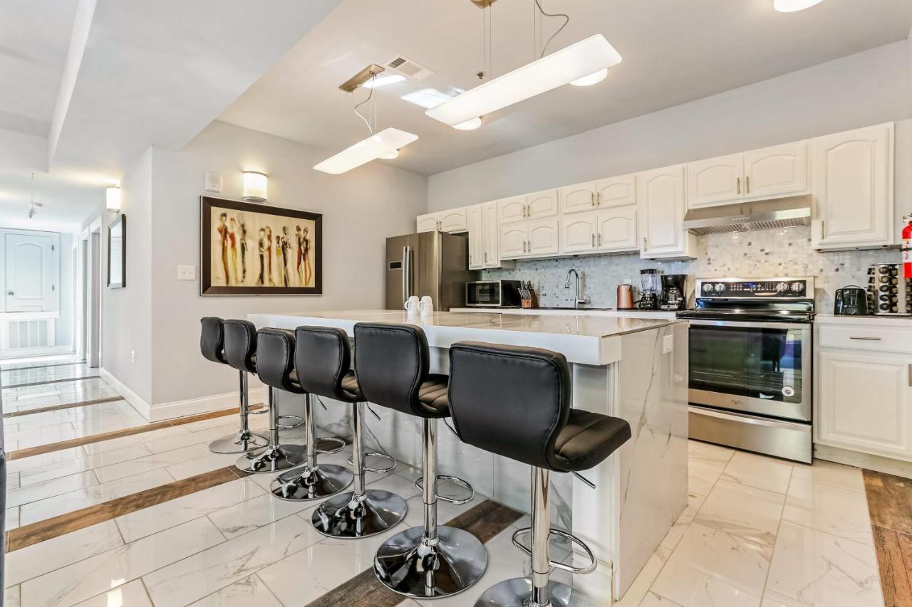 Stunning 4br Near French Quarter *