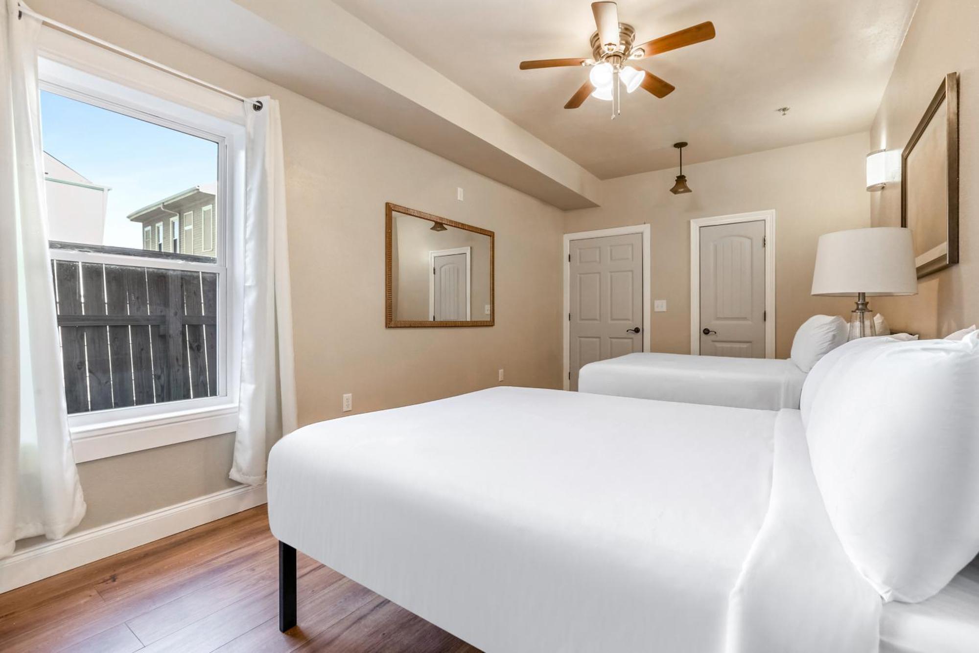 Stunning 4br Near French Quarter *