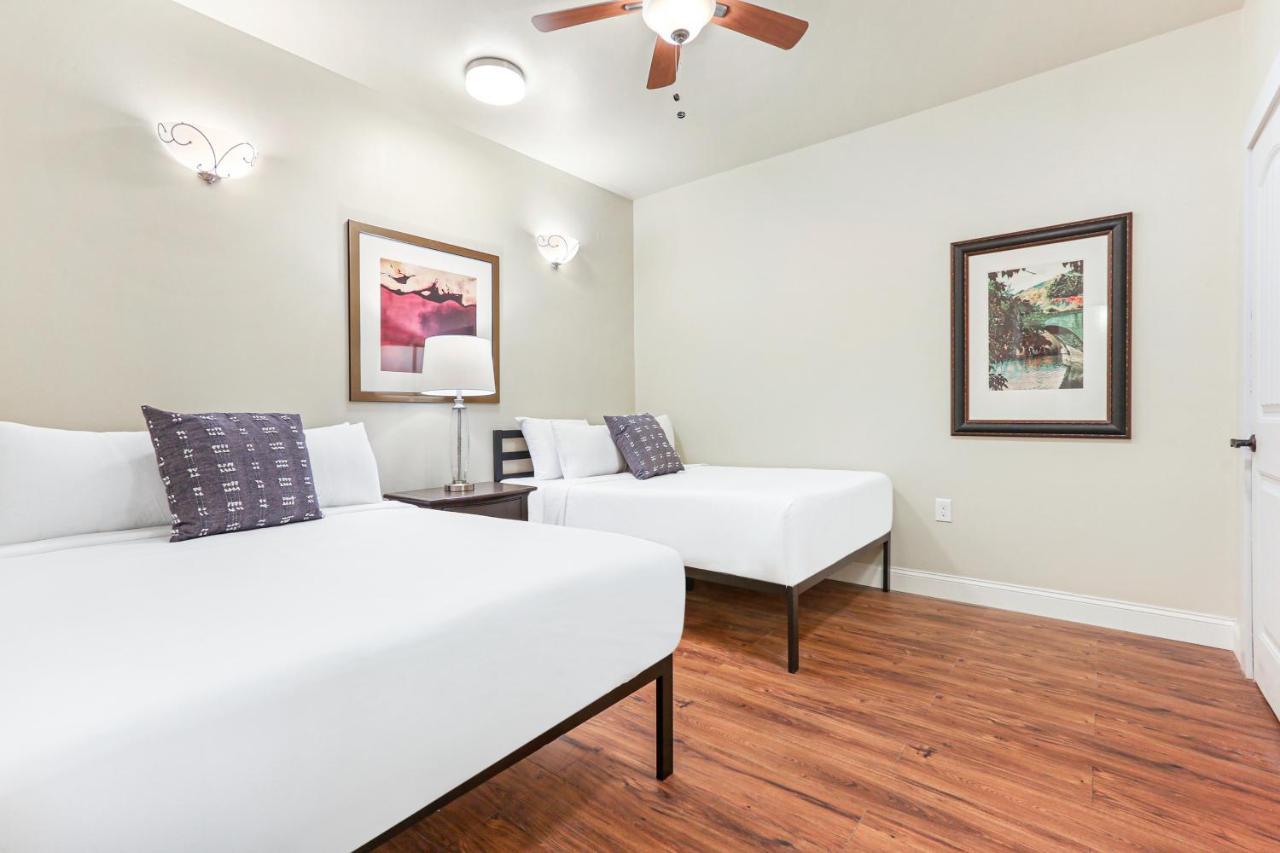 Stunning Near French Quarter Apartment *